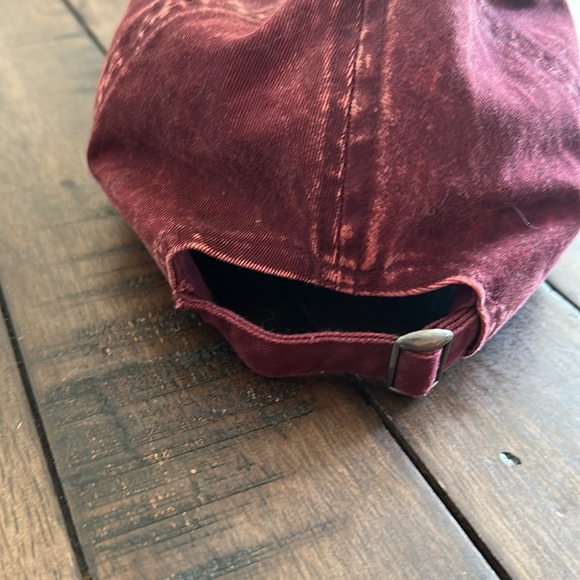 Maroon hat - Picture 3 of 3